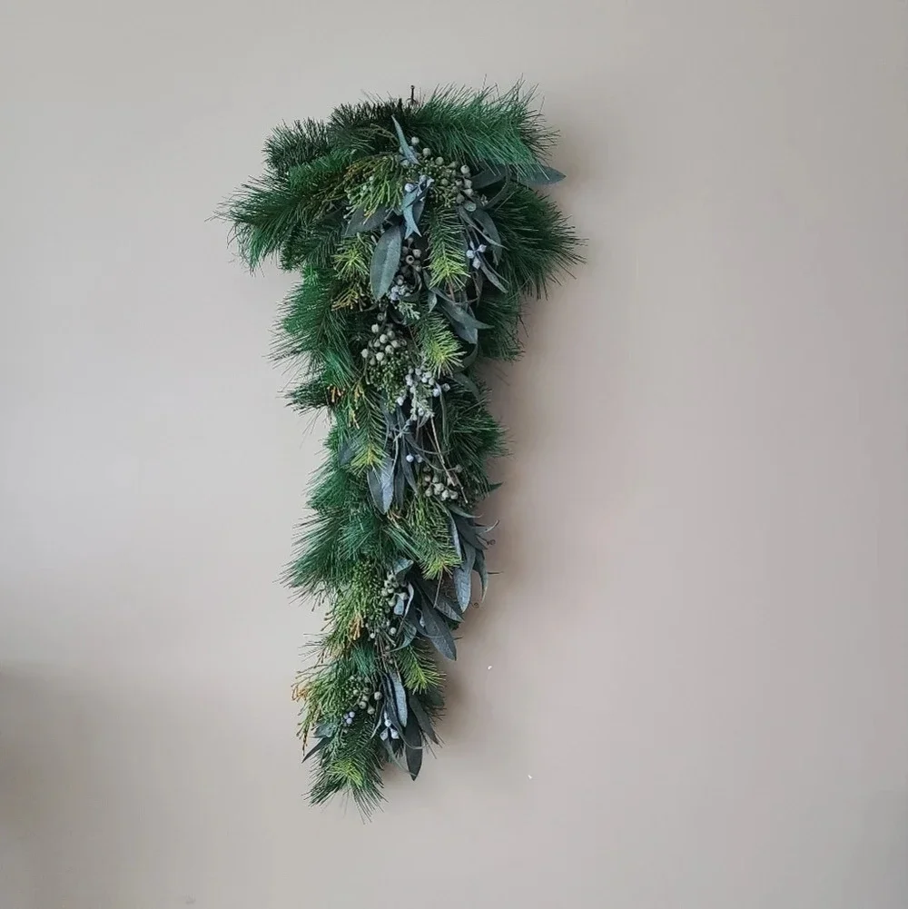 NWT Pasquesi deep green Woods with teardrop
